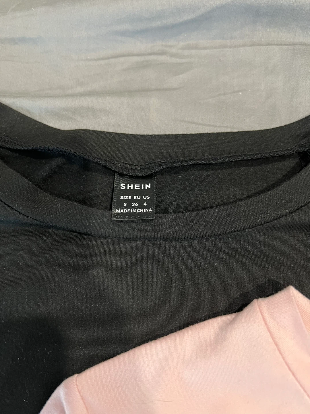 3 Maternity T-shirts - photo 4