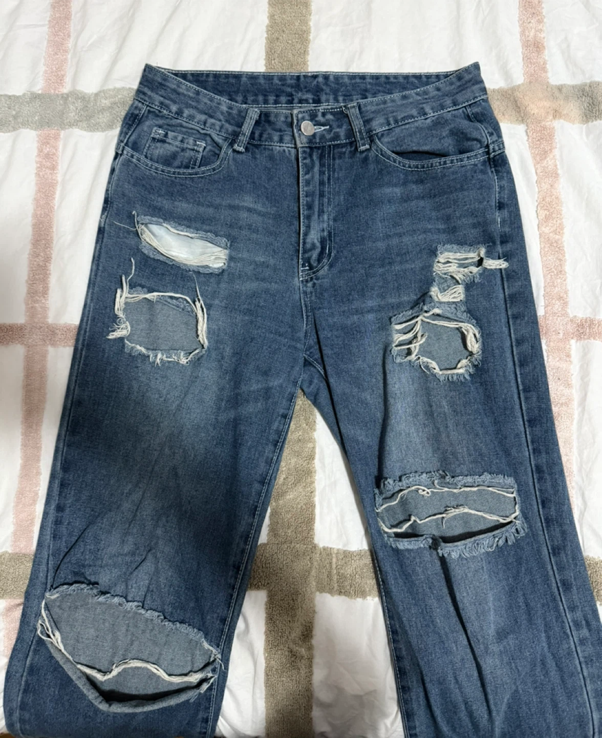Ripped 'Queen' Jeans - Size M - photo 2