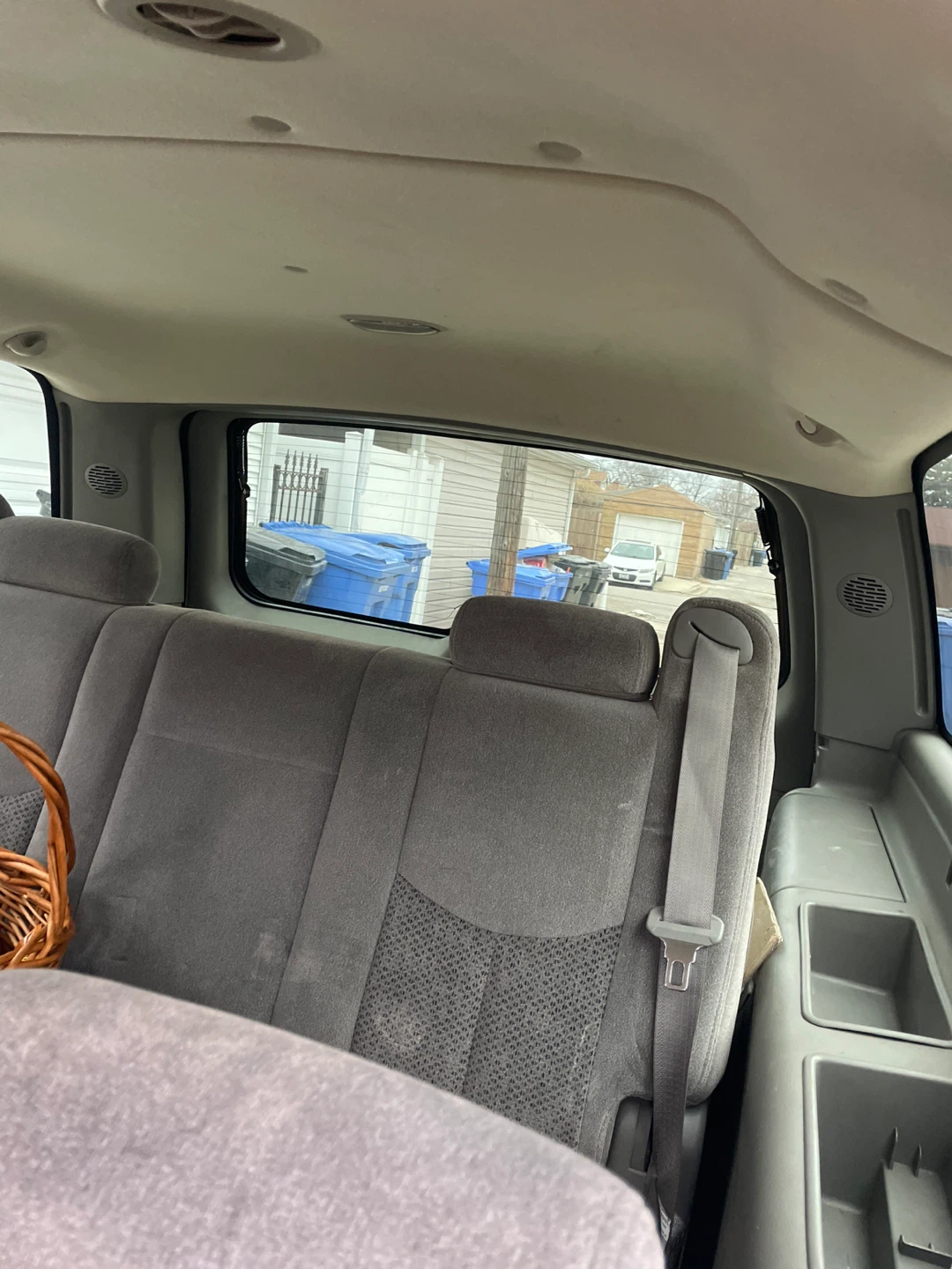 2005  Chevrolet Suburban SUV 1500 - photo 4