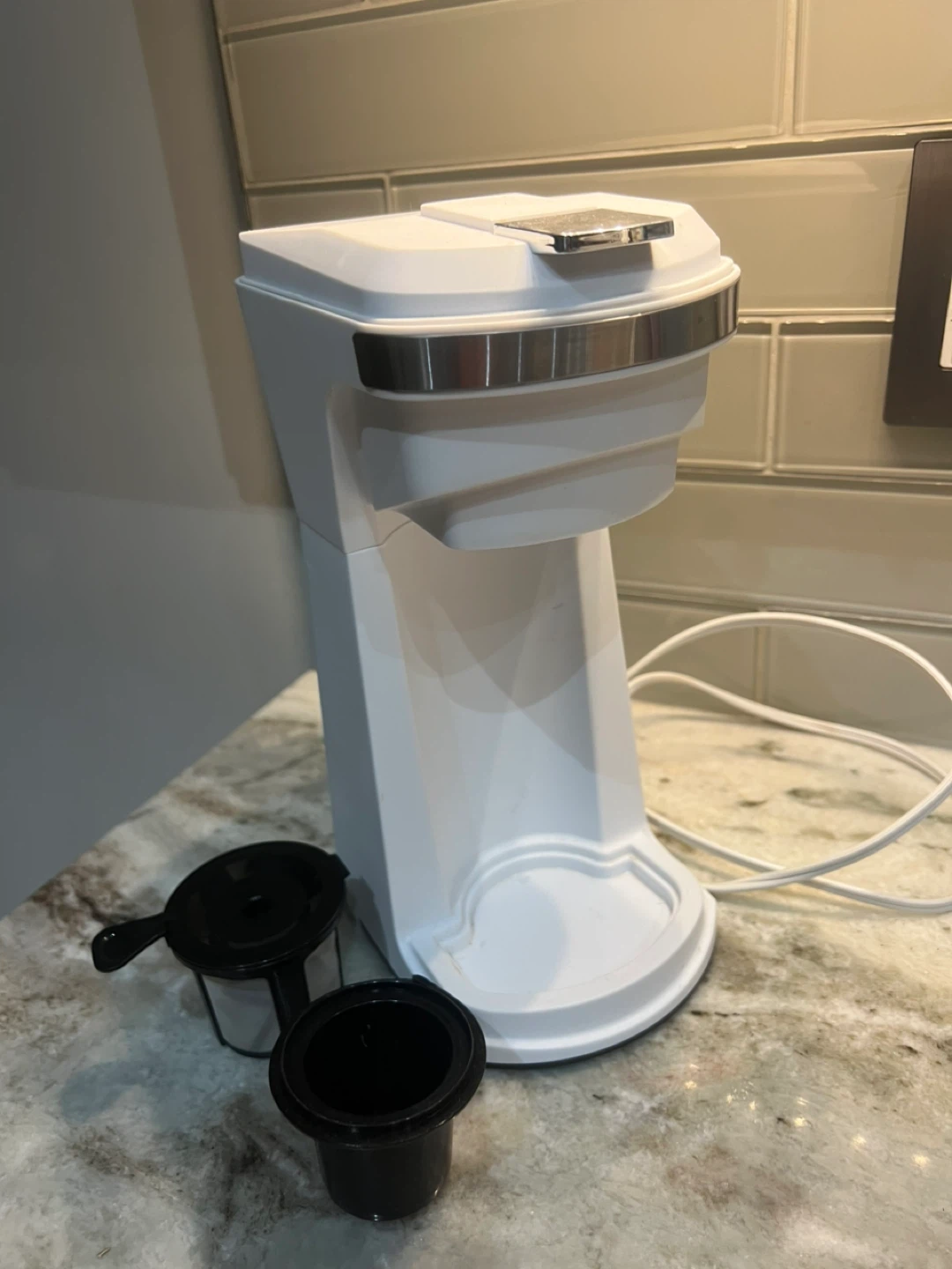 Frigidaire 2-in-1 Single Serve Coffee Maker