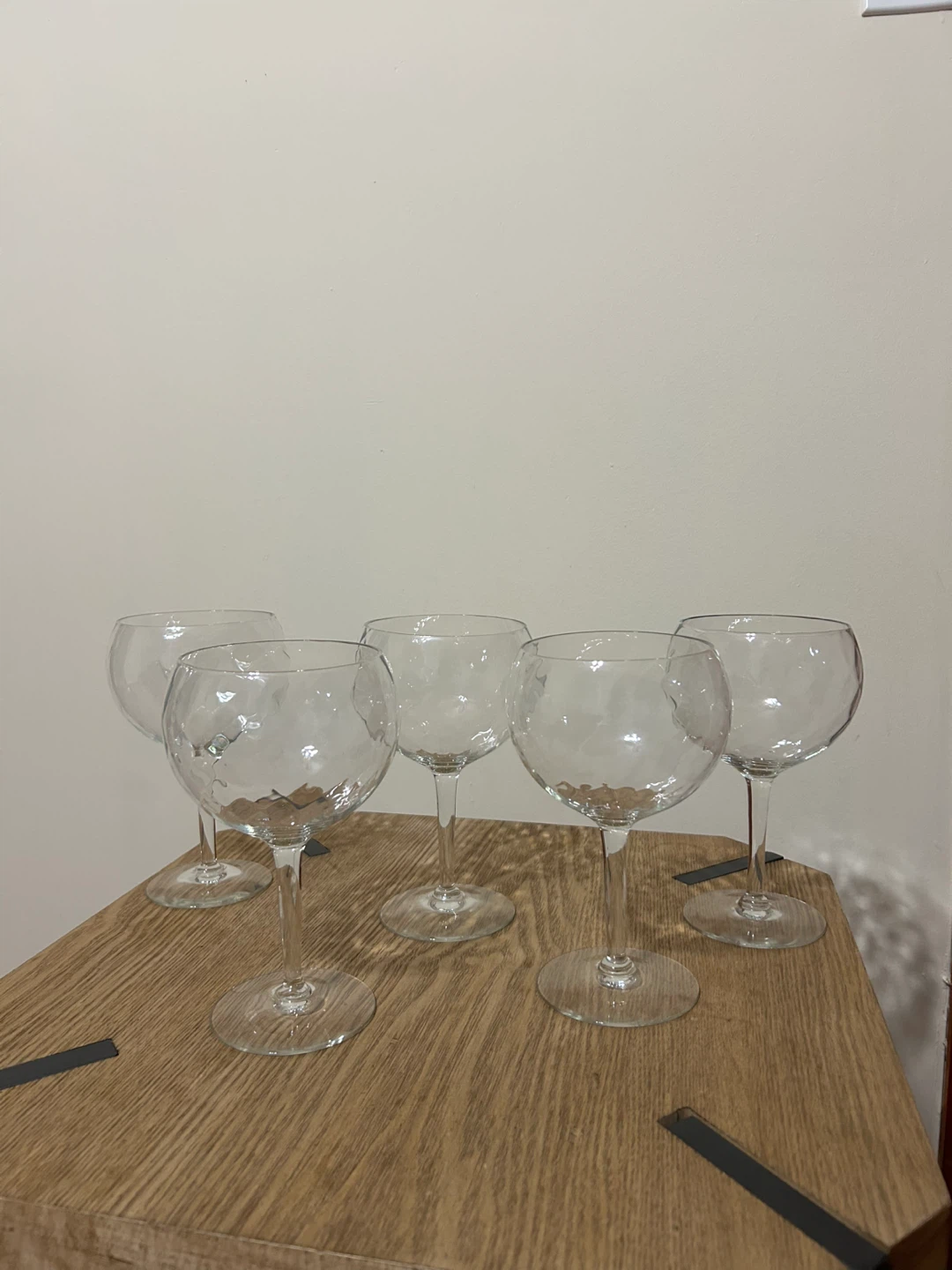 Set of 5 Clear Stemmed Wine Glasses - photo 2