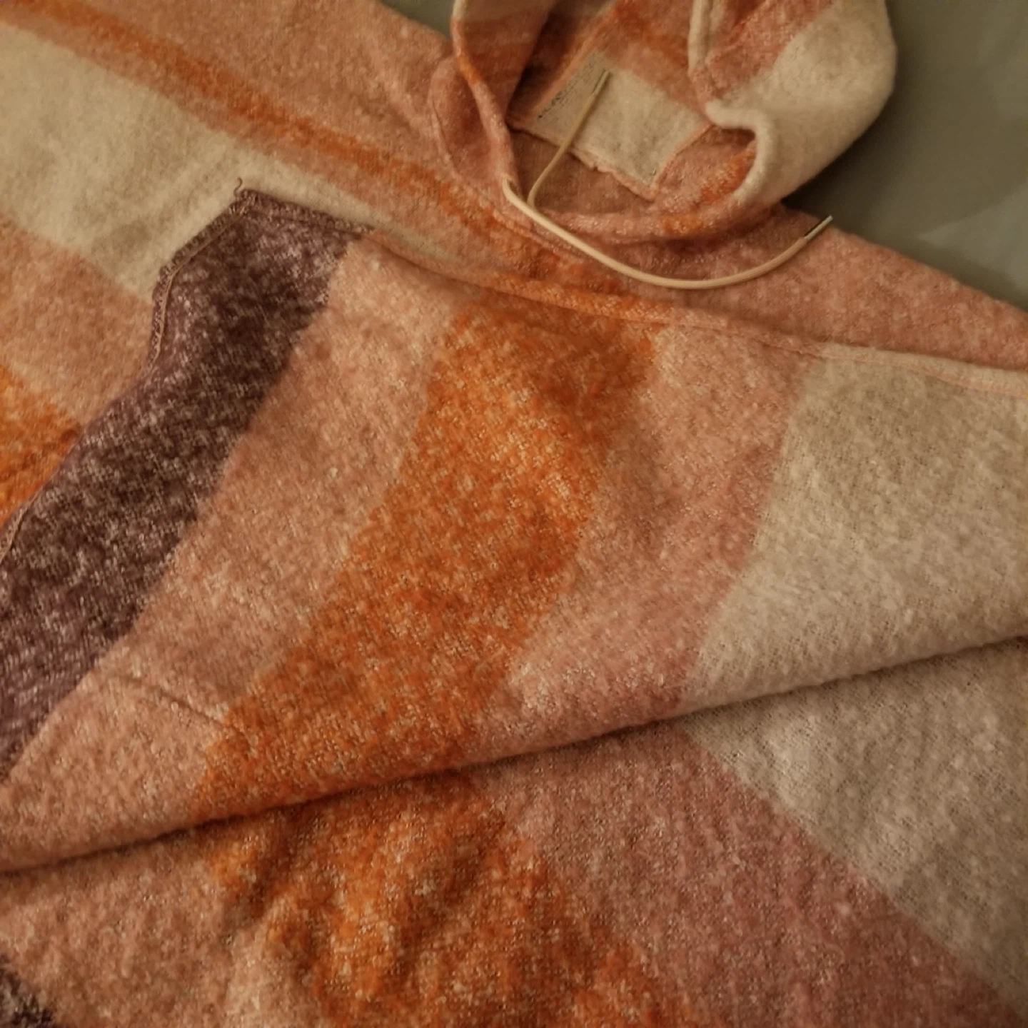 Striped Poncho with Hood - Cozy & Stylish! - photo 2