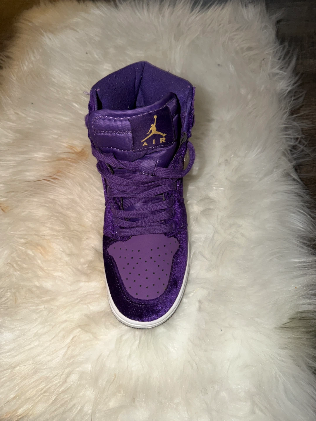 Air Jordan 1 Mid Purple Velvet - photo 2