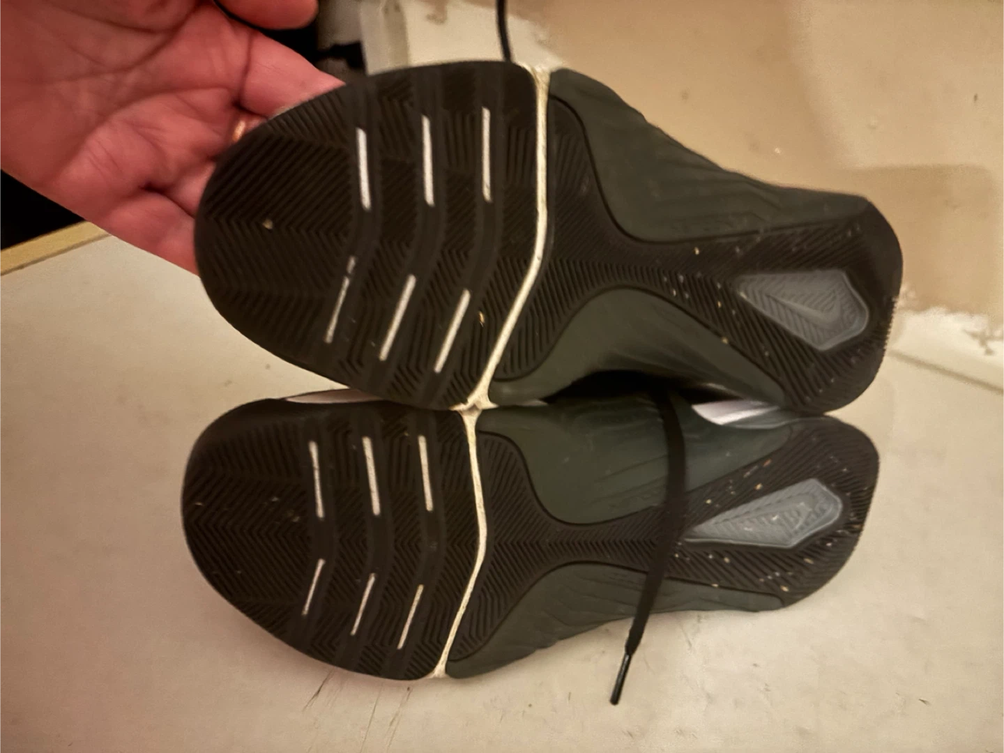 Nike  Shoes - Black, size 10 - photo 2