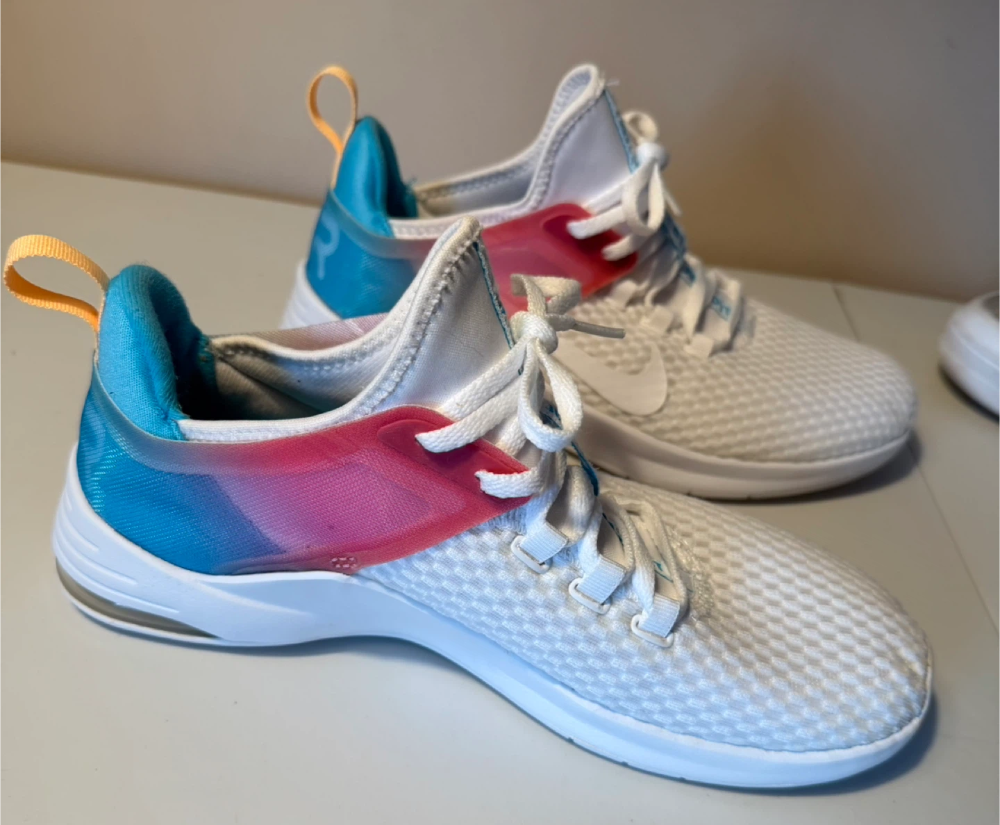 Nike Air White Sneakers - US ladies 9 - photo 5