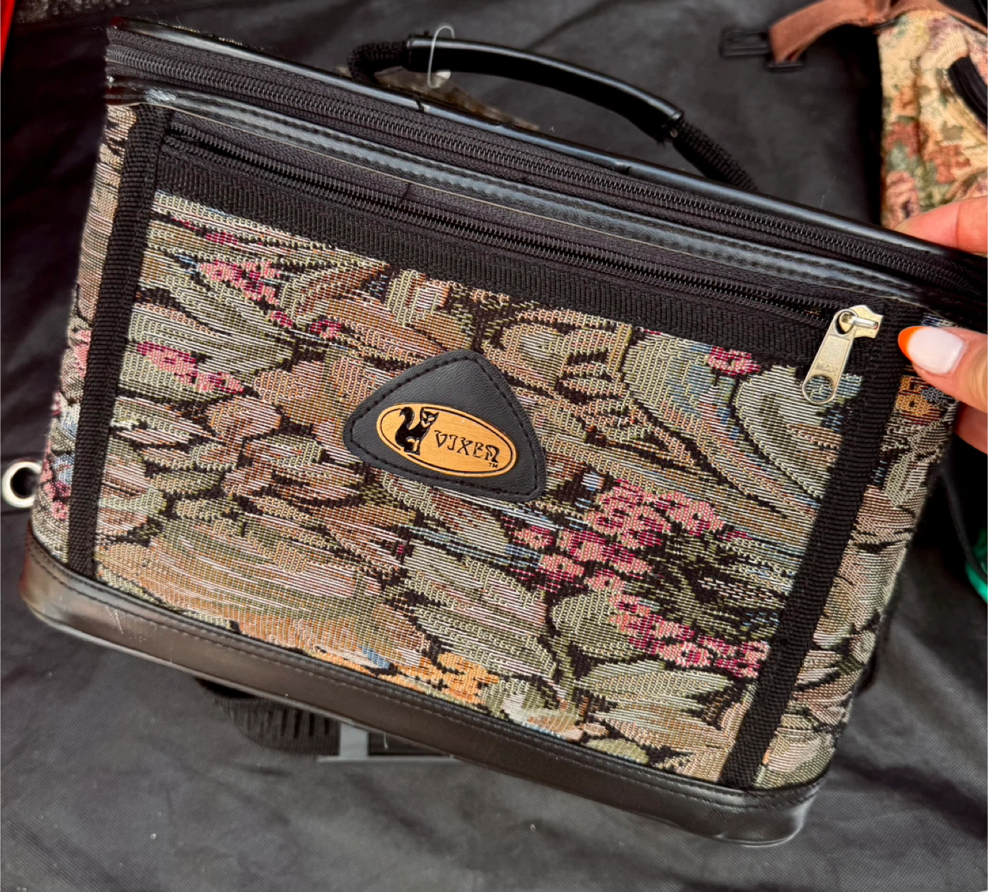Vintage Floral Tapestry Makeup Bag Travel Weekender: NWT - photo 2