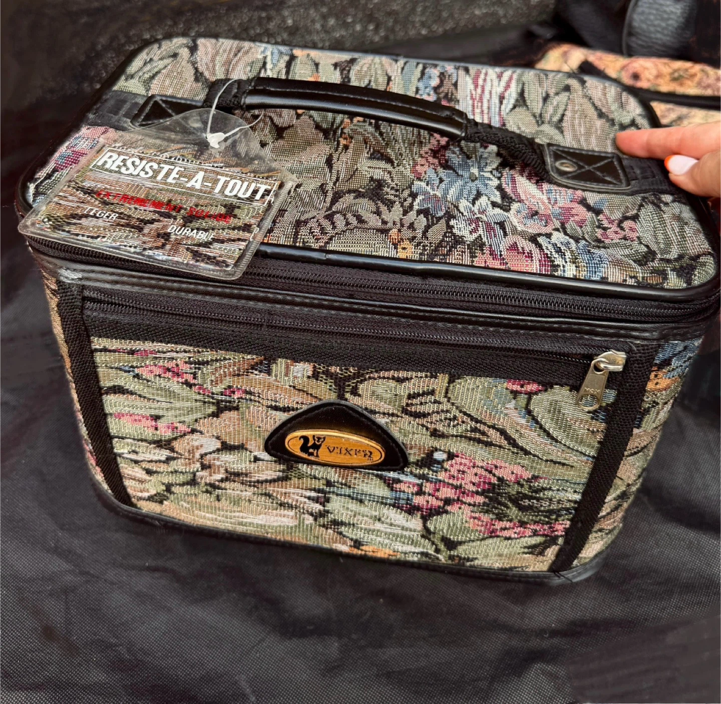 Vintage Floral Tapestry Makeup Bag Travel Weekender: NWT