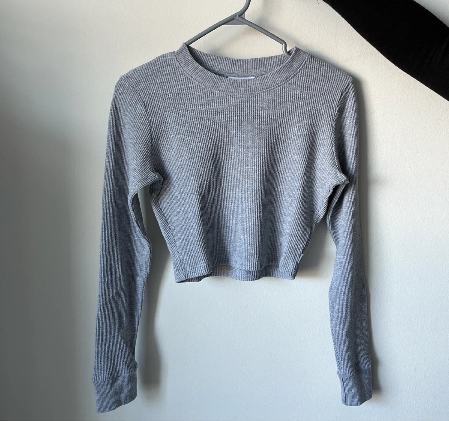 TNA Long Sleeve Crop Top - Size S