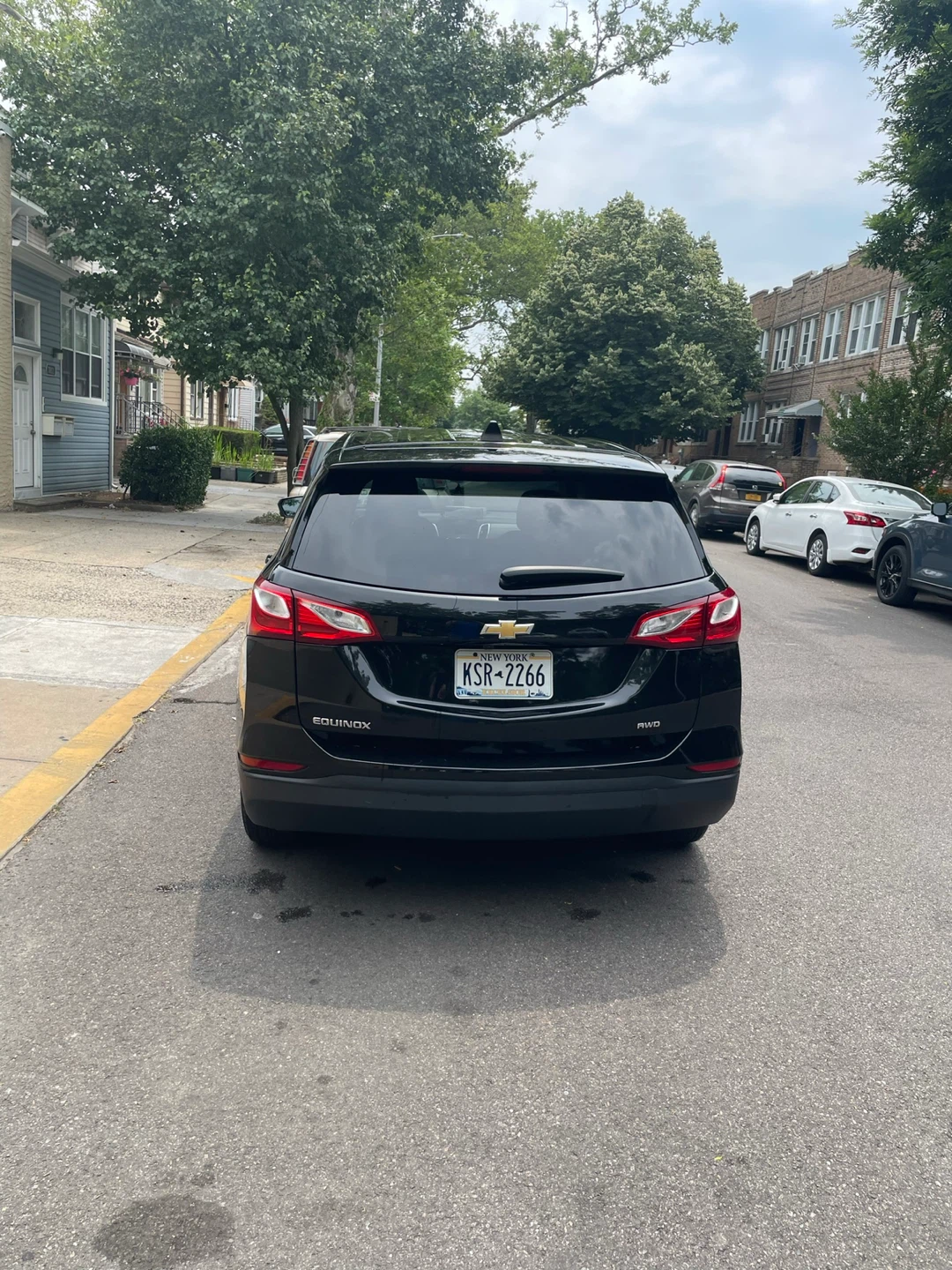 2019 Black Chevy Equinox SUV - photo 2