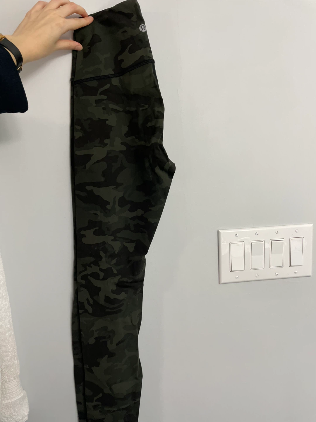 Lululemon Camo Leggings - size 4/6