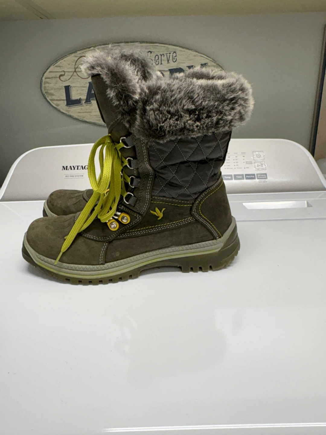 Santana Canada Women's Boots, Size 8 - photo 2