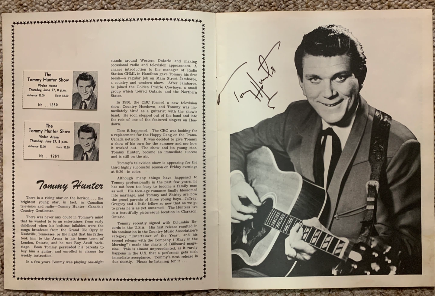1965 Tommy Hunter Show Souvenir Program - photo 2
