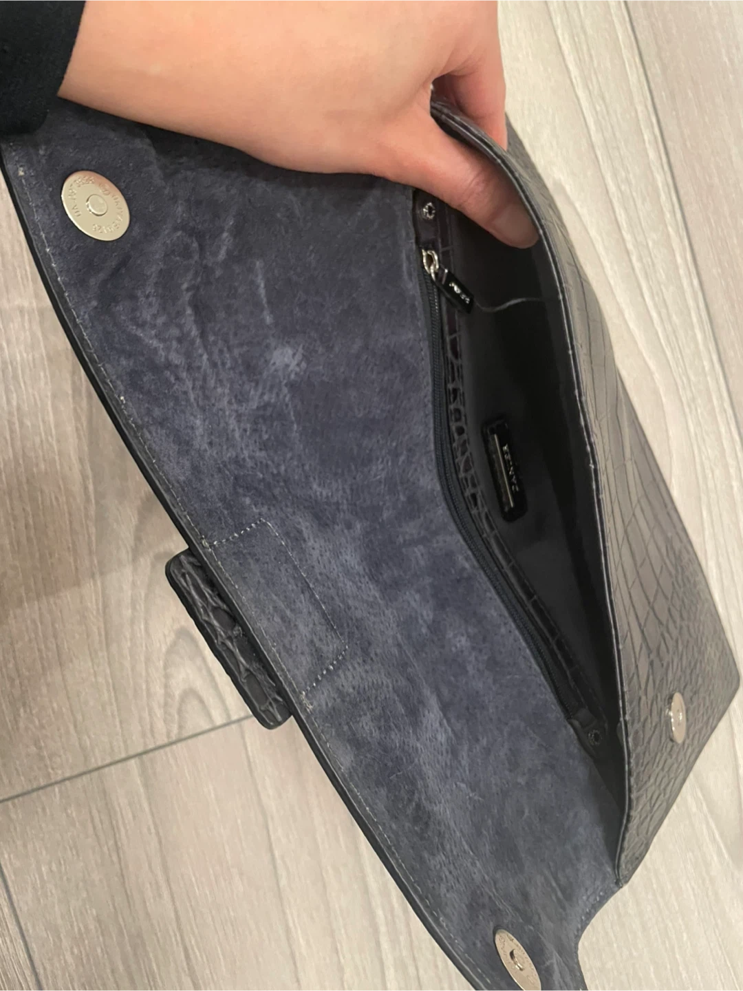 Danier leather navy Clutch Bag - photo 3