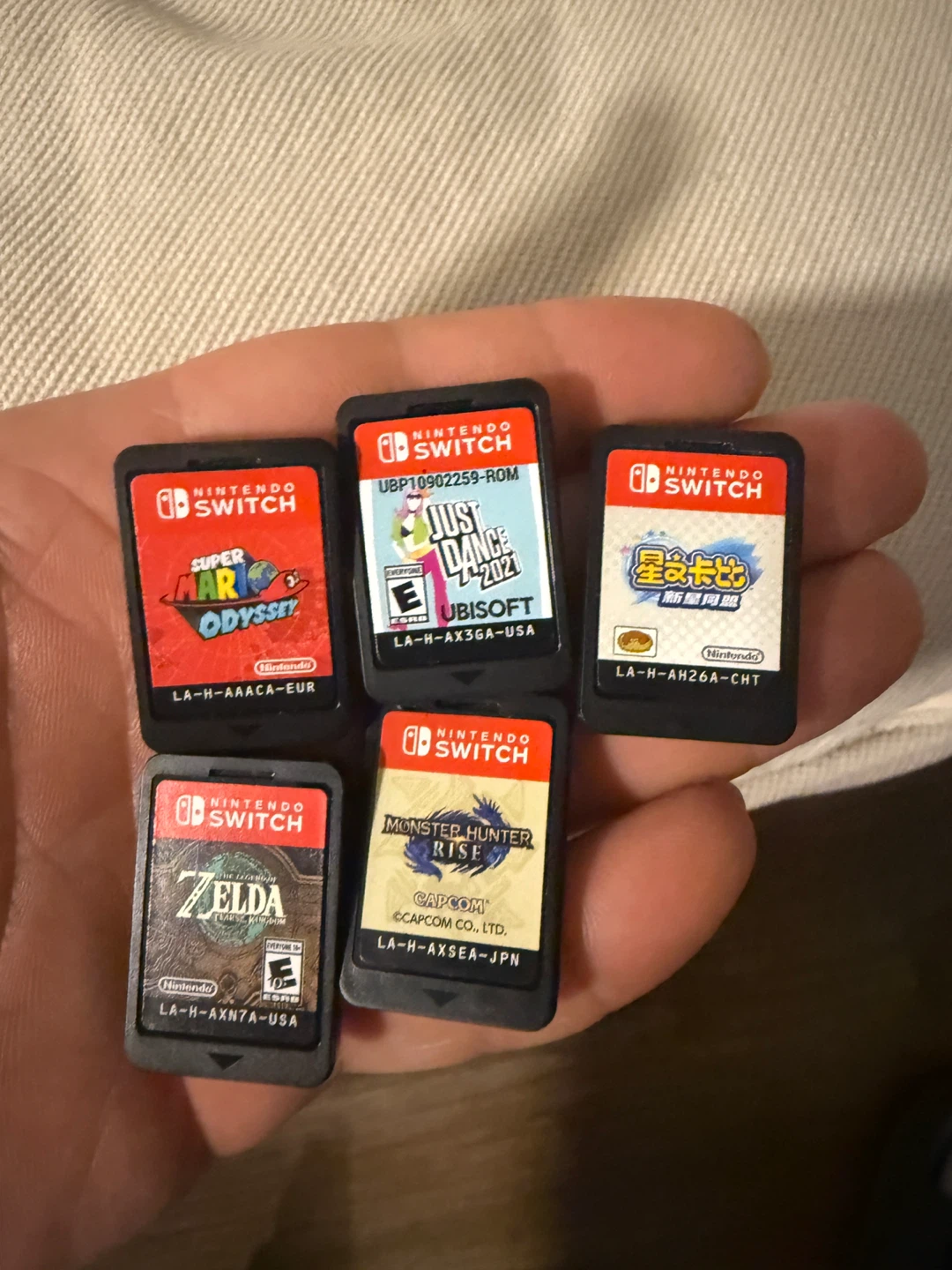 Nintendo Switch 1 Combo - photo 2