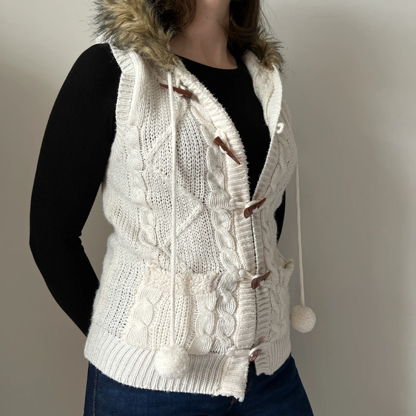 Primark Knit Vest with Faux Fur Trim - Size M - photo 4