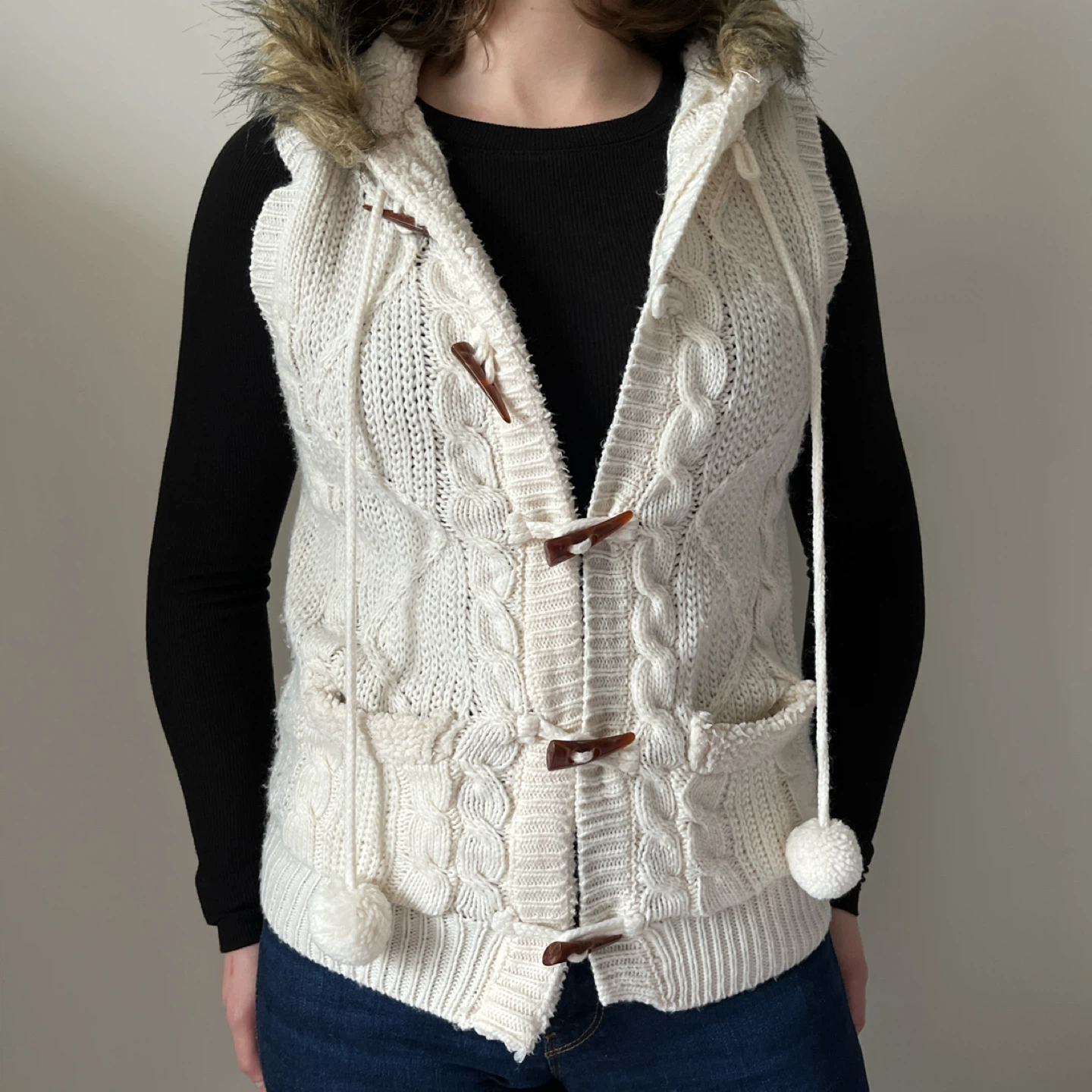 Primark Knit Vest with Faux Fur Trim - Size M - photo 3