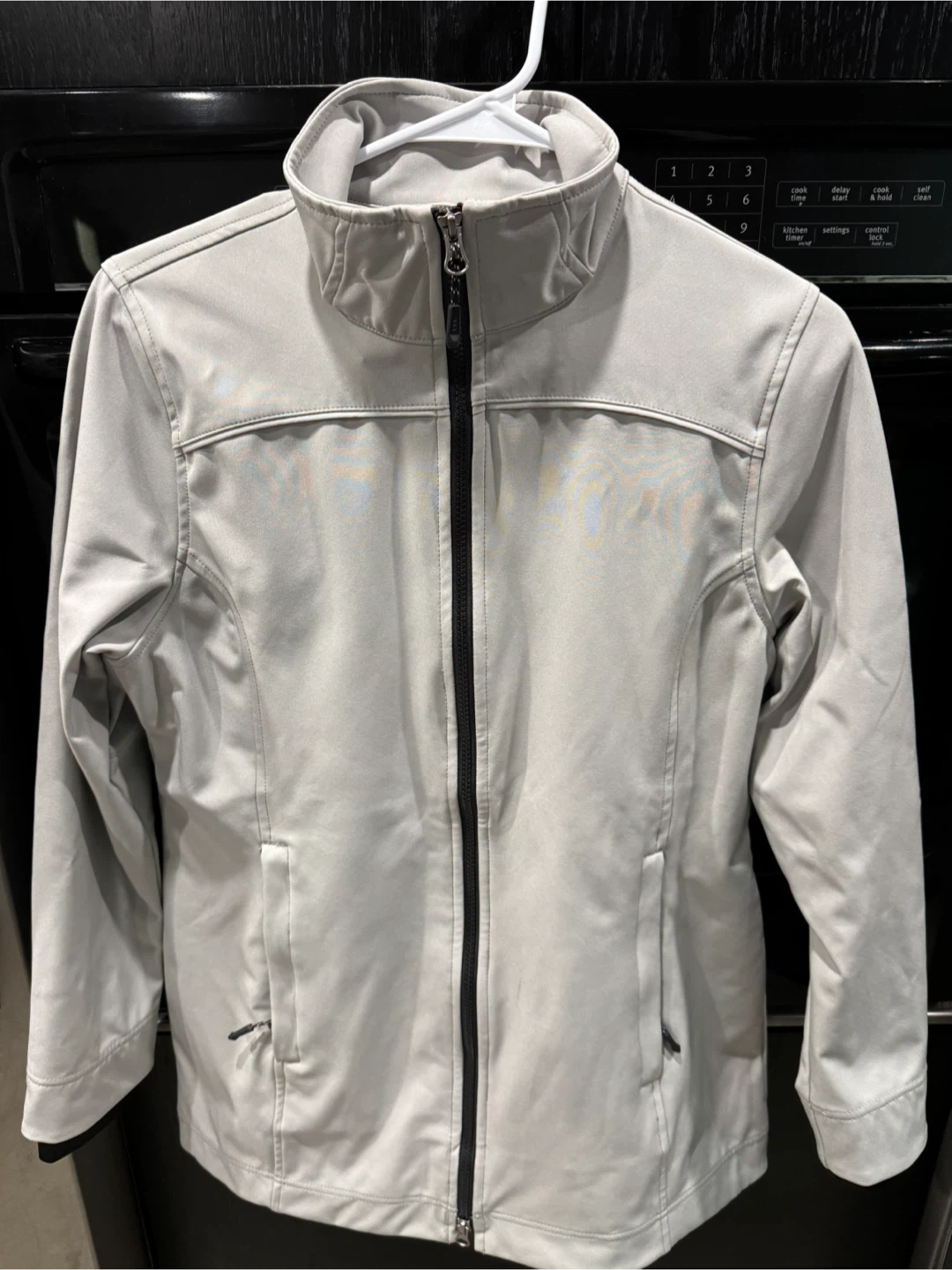 ELEVATE Woman’s Vernon softshell Jacket