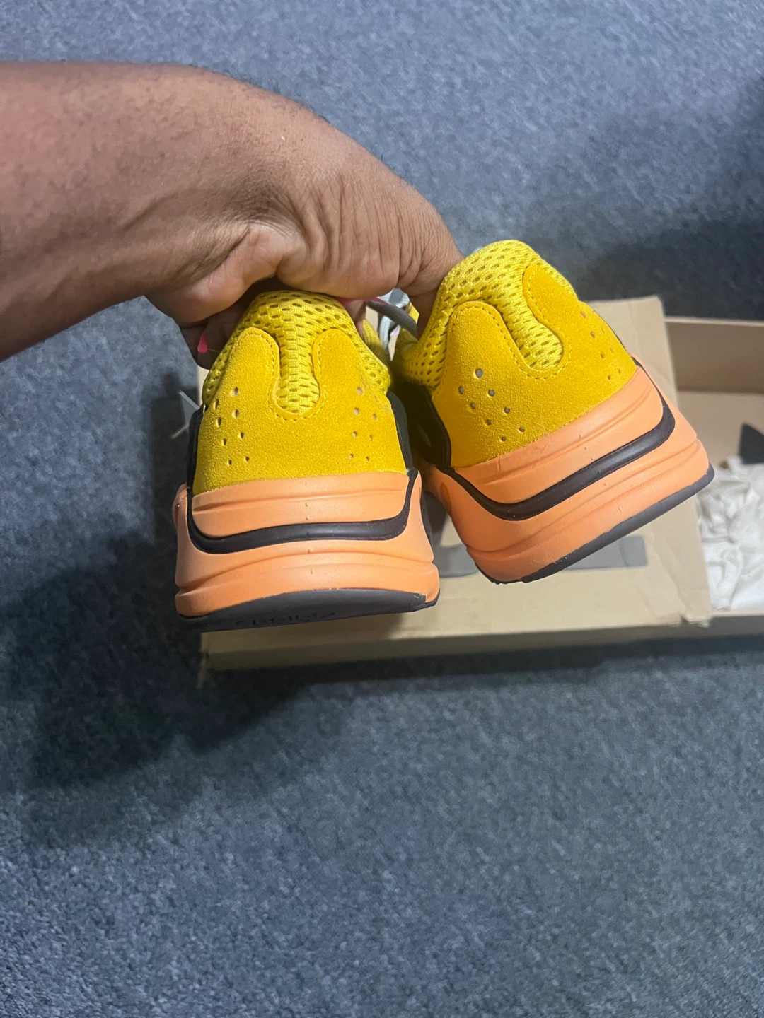 Adidas Yeezy Boost 700 'Sun' Size 11 - photo 5