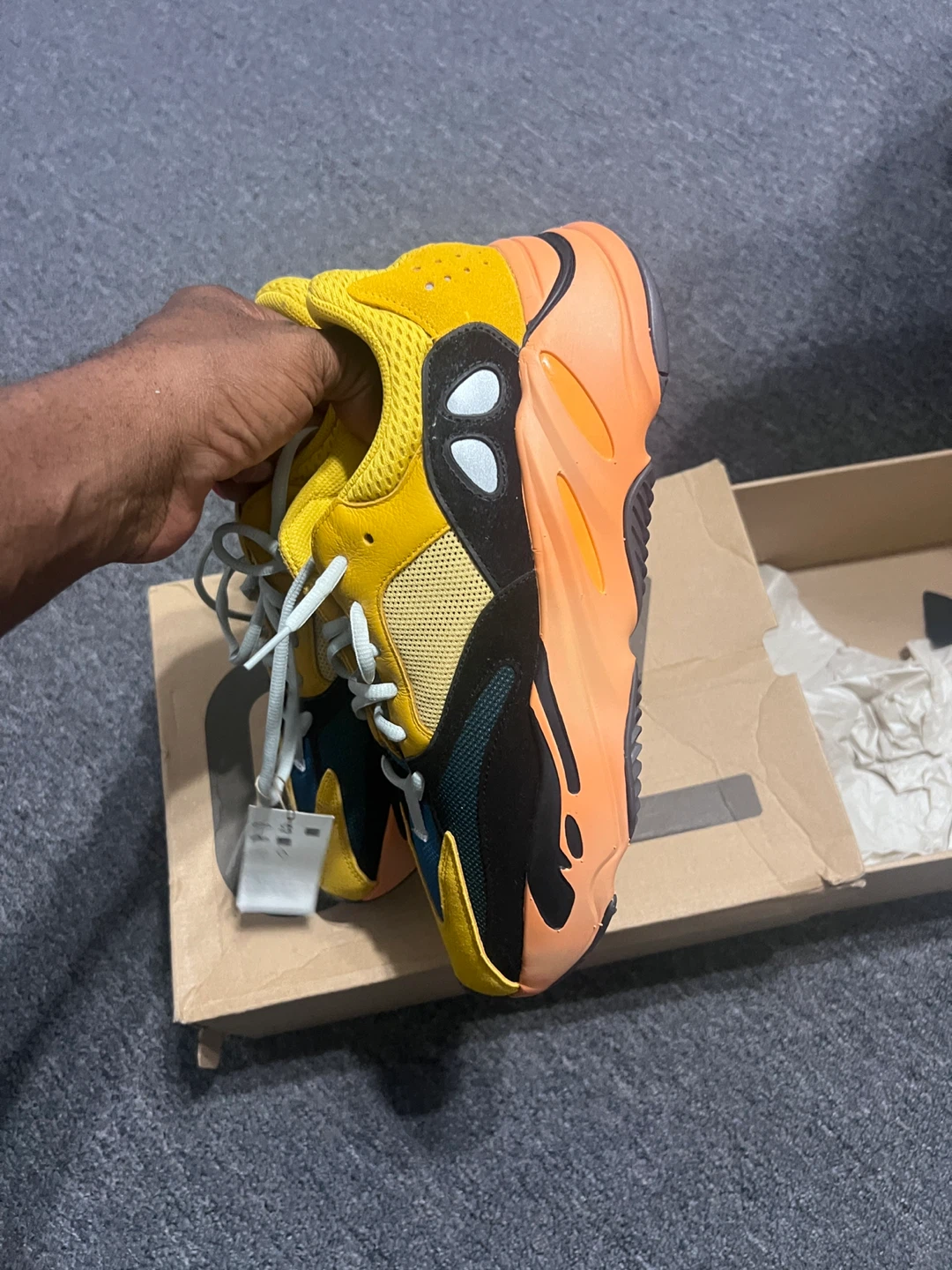 Adidas Yeezy Boost 700 'Sun' Size 11 - photo 3