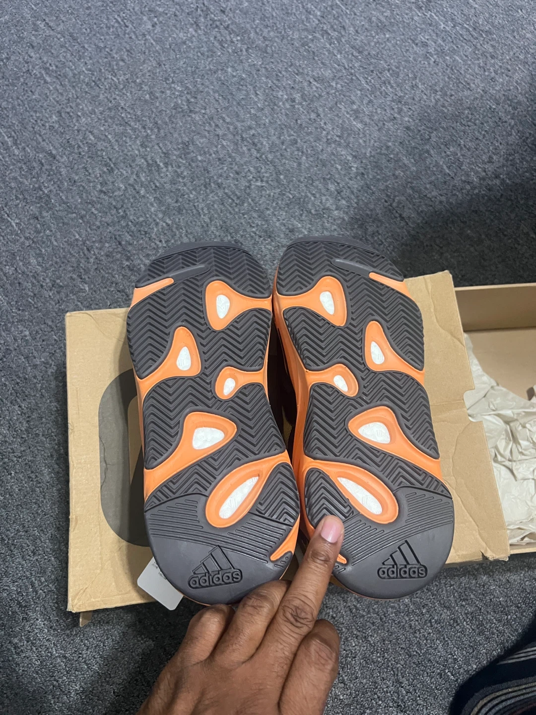 Adidas Yeezy Boost 700 'Sun' Size 11 - photo 2