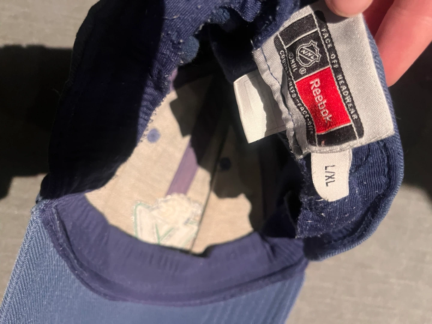 Reebok Vancouver Canucks Hat - L/XL - photo 4