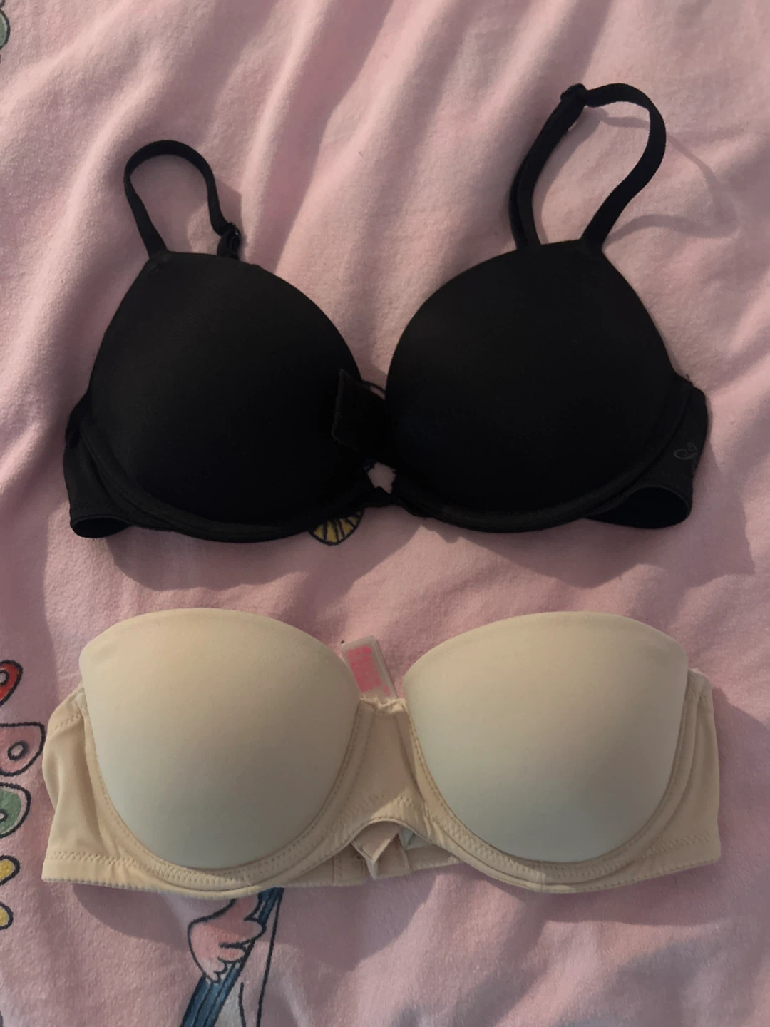 Two Victoria secret bras - photo 2
