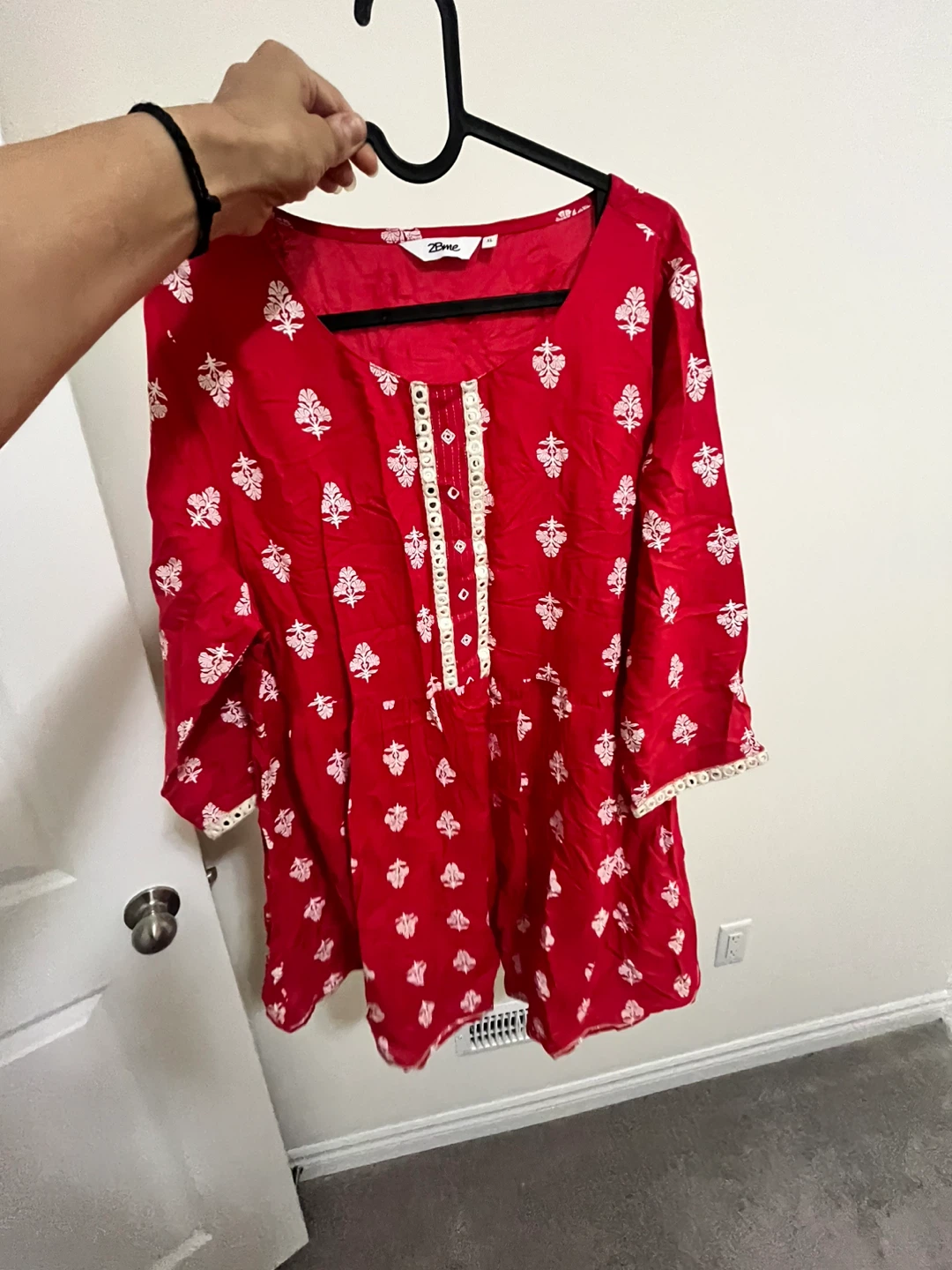 2Bme Red & White Patterned Tunic Top