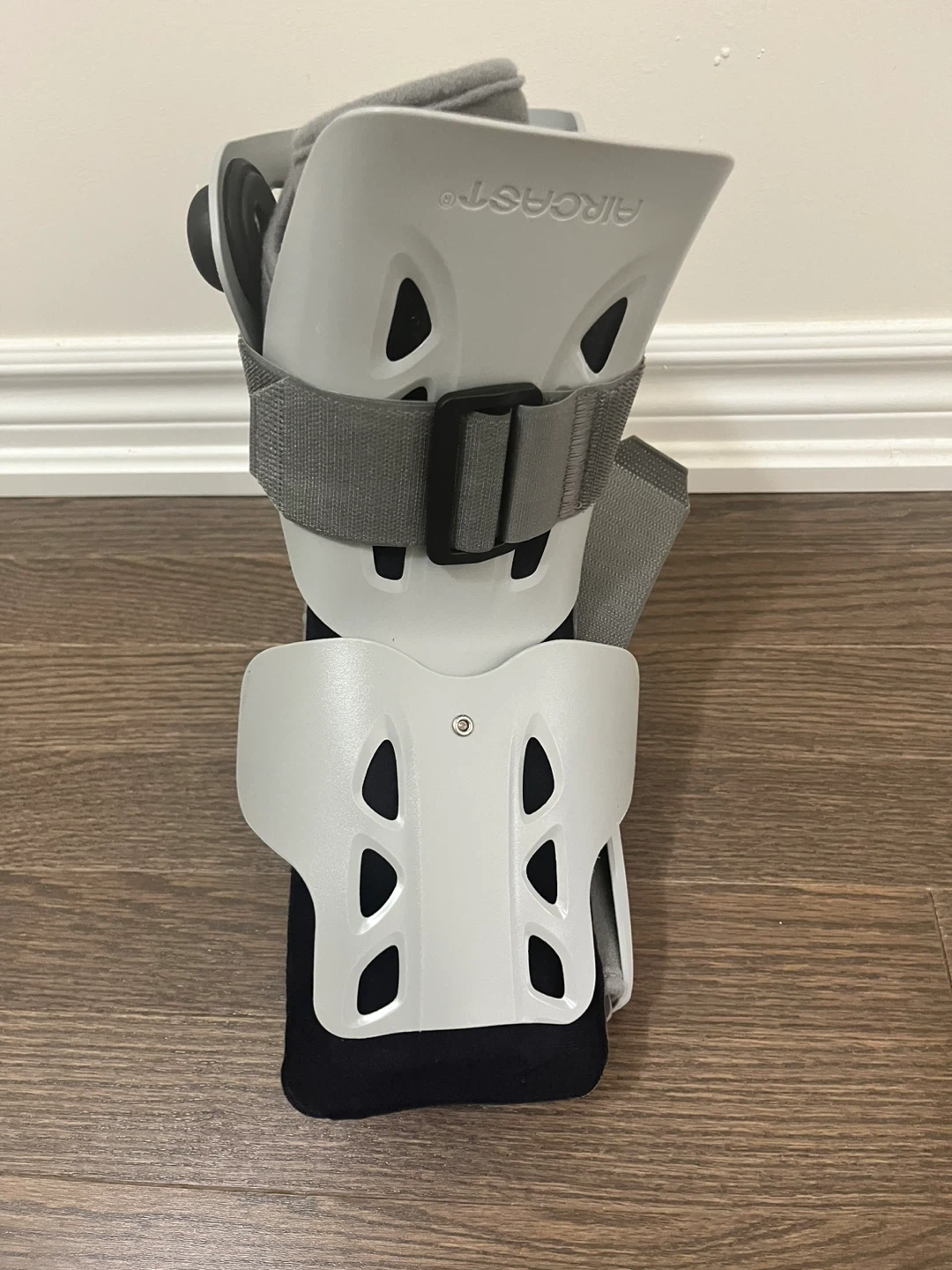 Aircast Walker Boot/Walking Boot