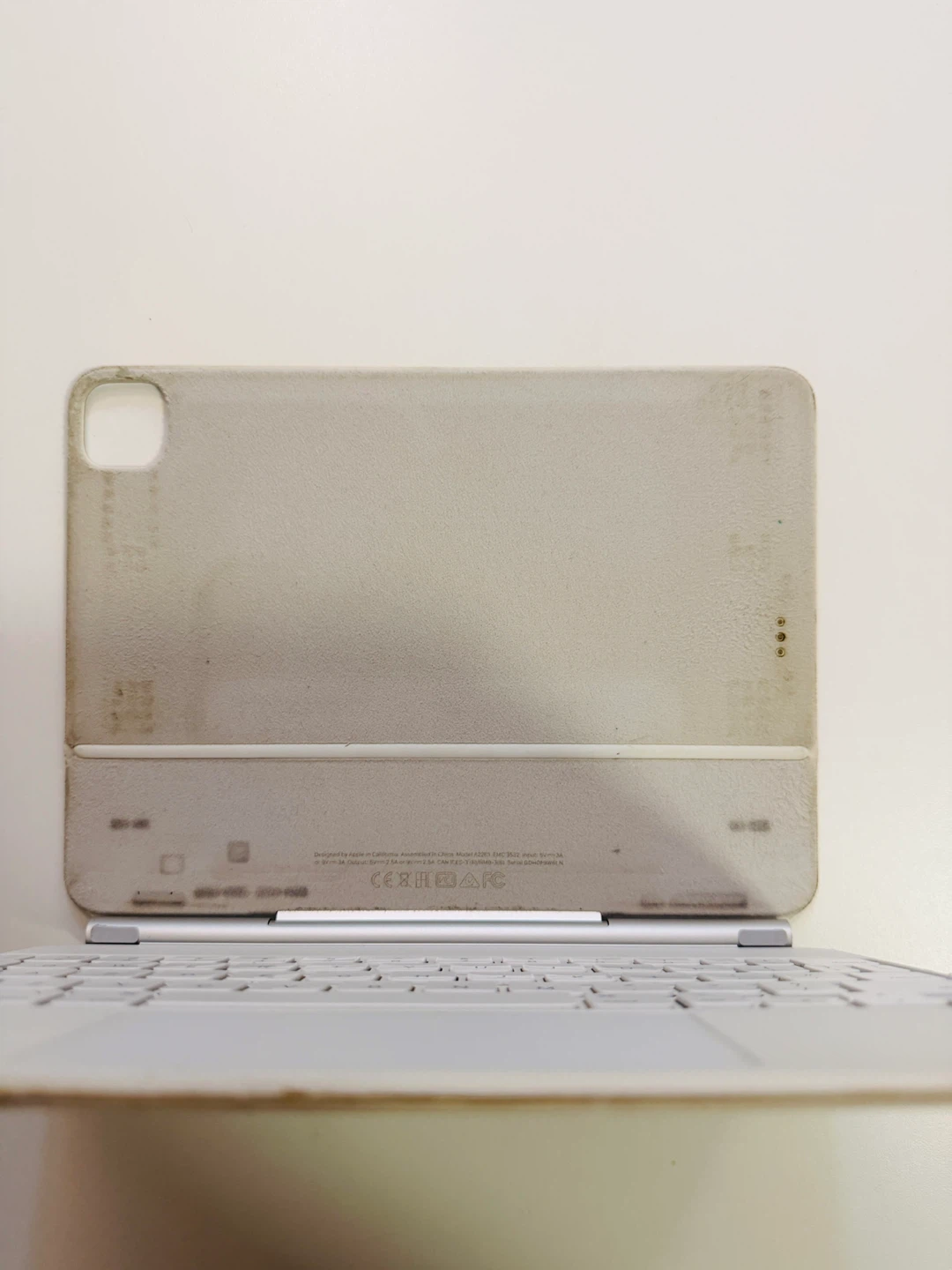 Apple iPad Pro 11 inch Magic Keyboard Folio - White - photo 4