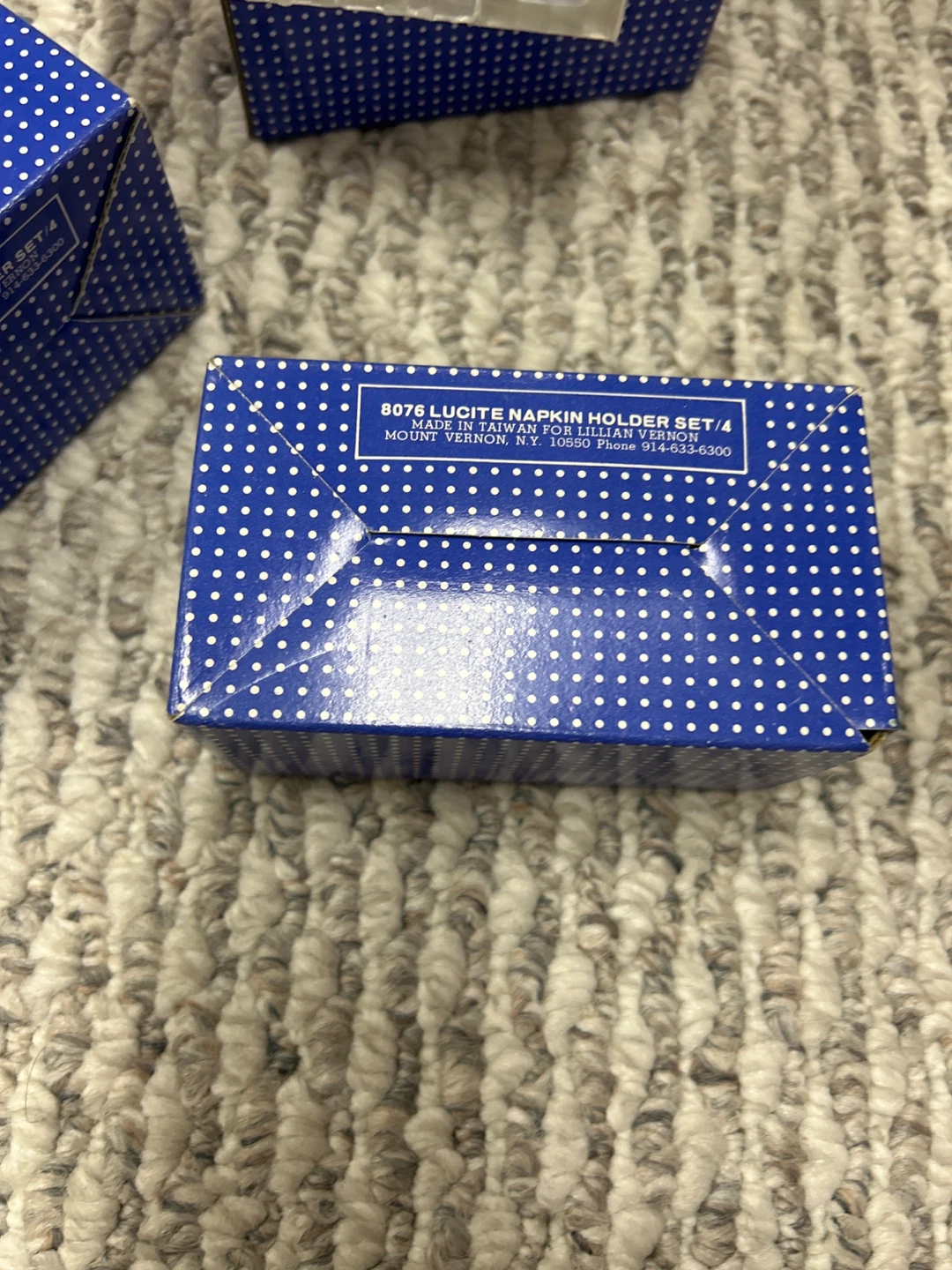 Lillian Vernon Lucite Napkin Holder Set/4 - New - photo 3
