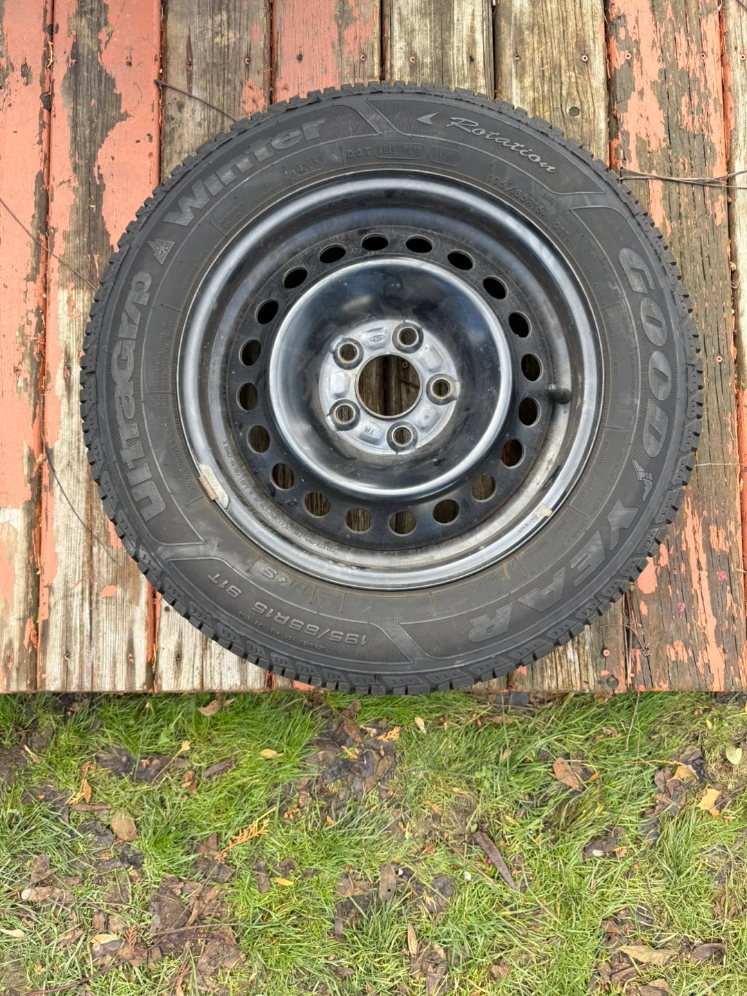 Goodyear UltraGrip Winter Size: 195/65R15 91T - photo 2