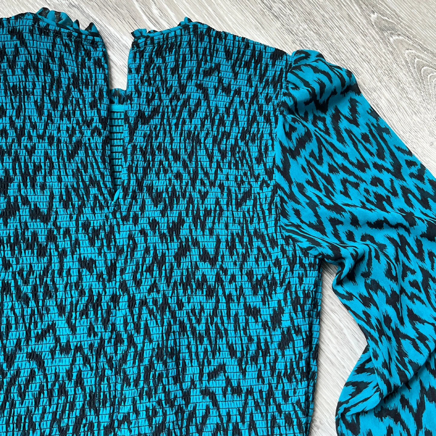 Wilfred Lilith Smocked Blouse - Size S - photo 5