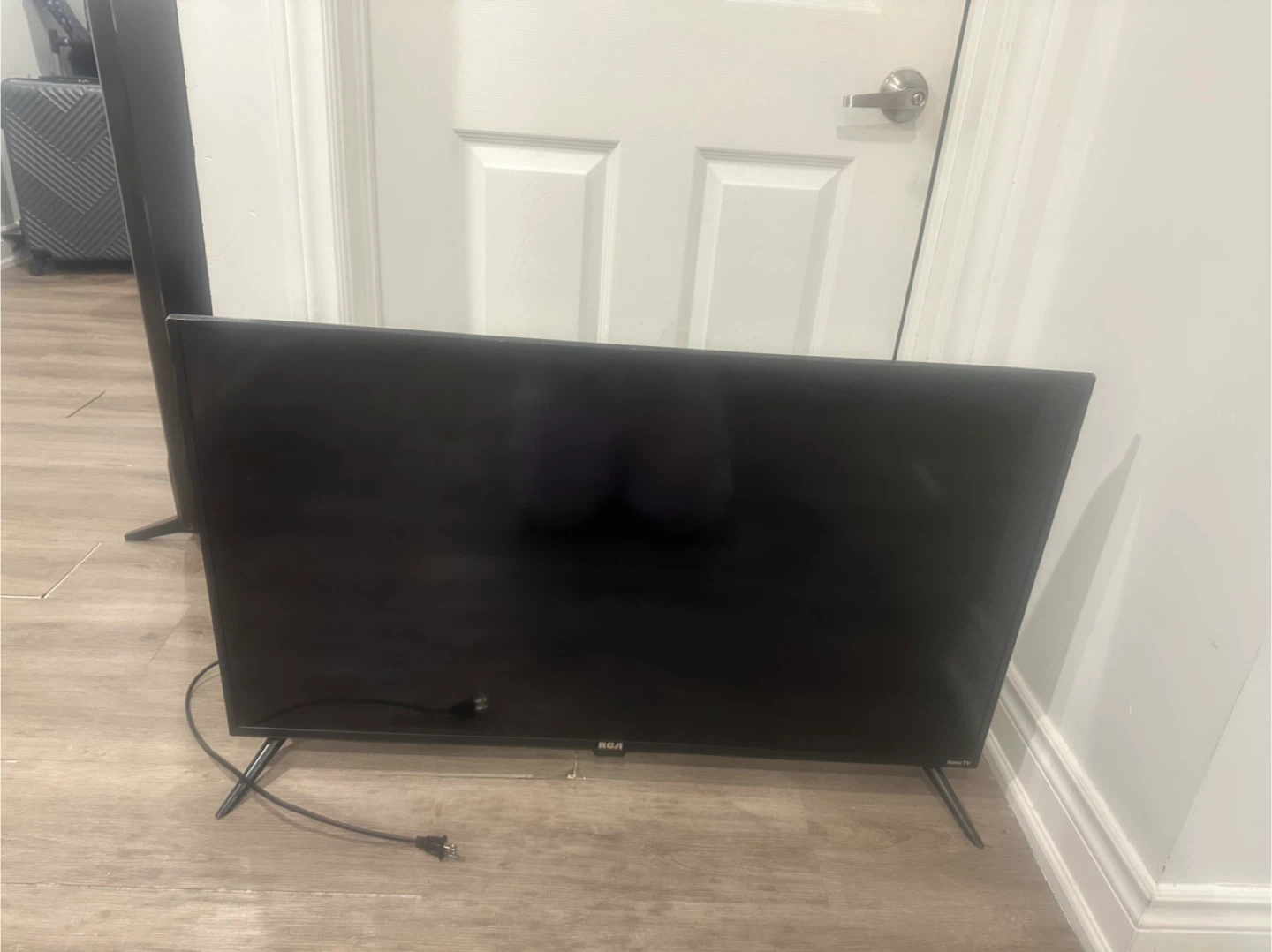RCA Roku TV 42 inch