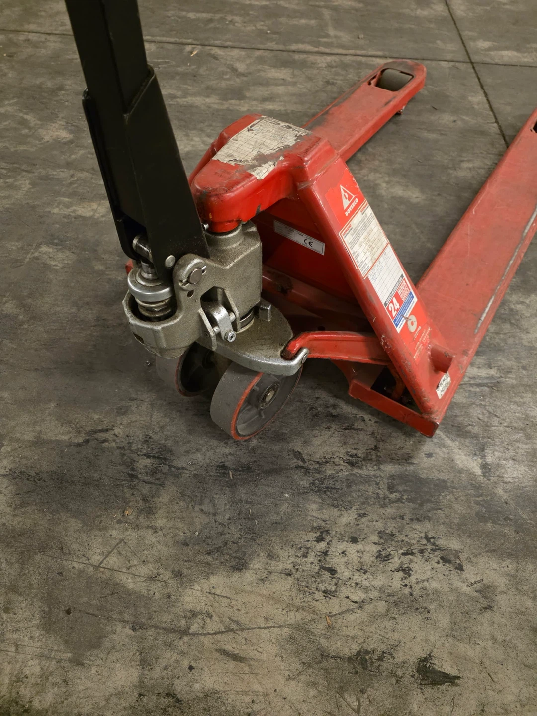 Pallet jacks/ pump trucks / Carts - photo 3