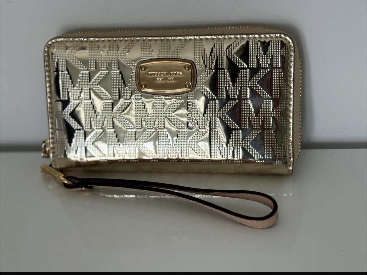 Michael Kors Gold Wristlet Wallet