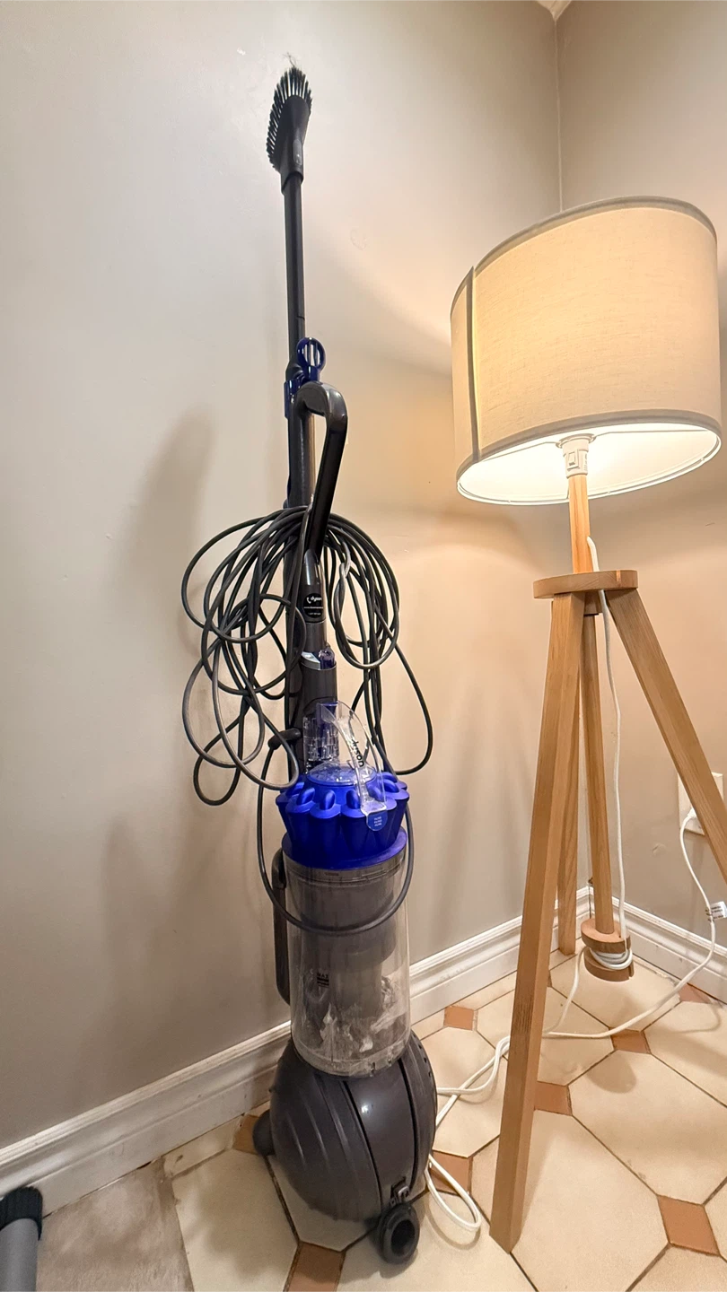 Vacuum Cleaner - photo 3