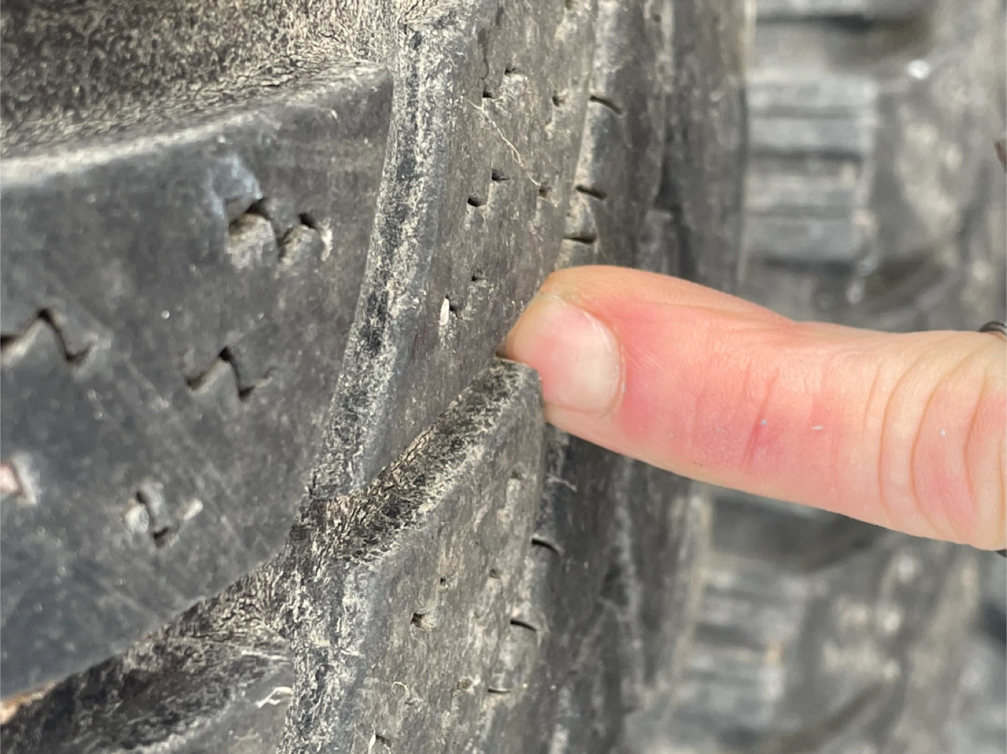 LT265/75R16 Tires - Set of 4 With 1 Spare - photo 3