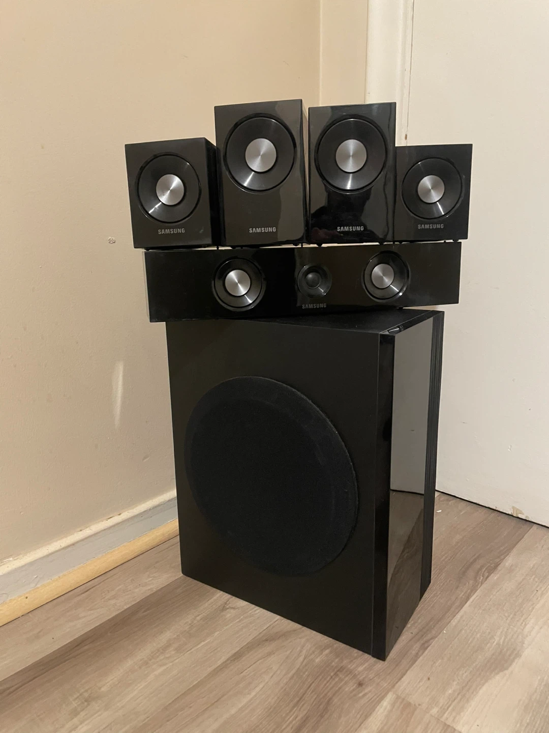 Samsung Home Theatre Speaker System