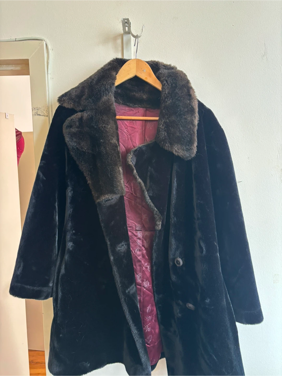 Borgazia Russel Taylor Black Fur Coat - photo 3