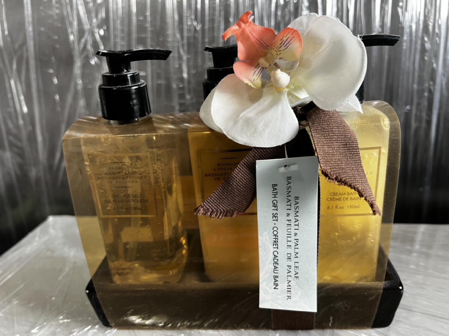 Brand New-Basmati & Palm Leaf Bath Gift Set