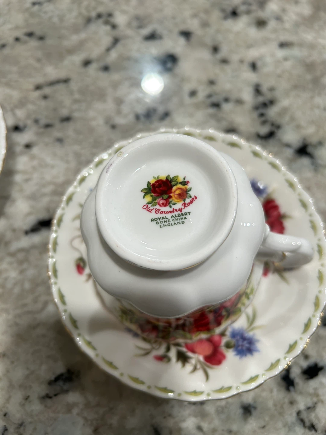 Royal Albert Tea Cup & Saucer Set - photo 2