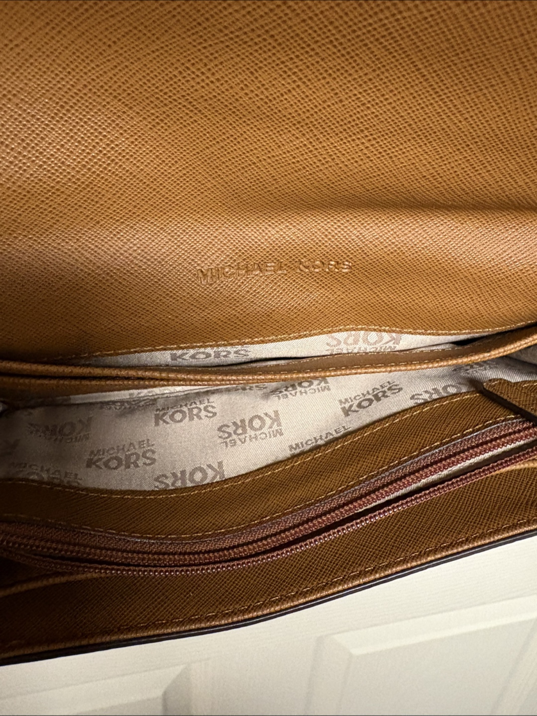 Michael Kors Brown Leather Wallet - photo 3
