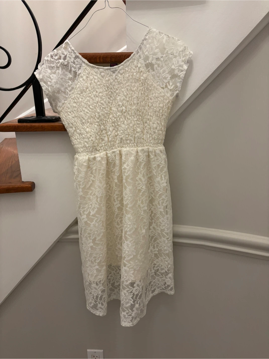 Girls White Lace Dress size 10/12
