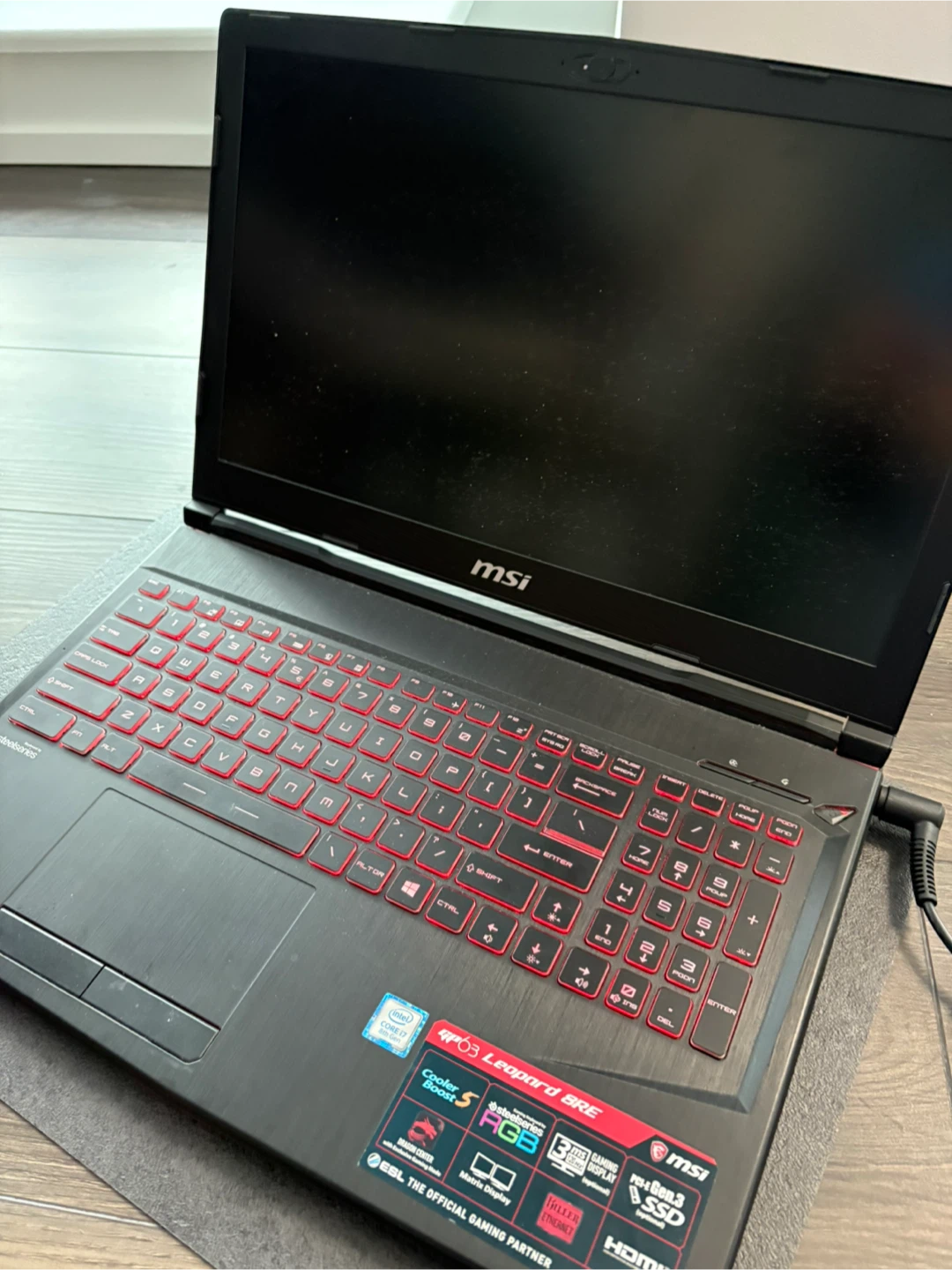 MSI GP63 Leopard 8RE Gaming Laptop - photo 2