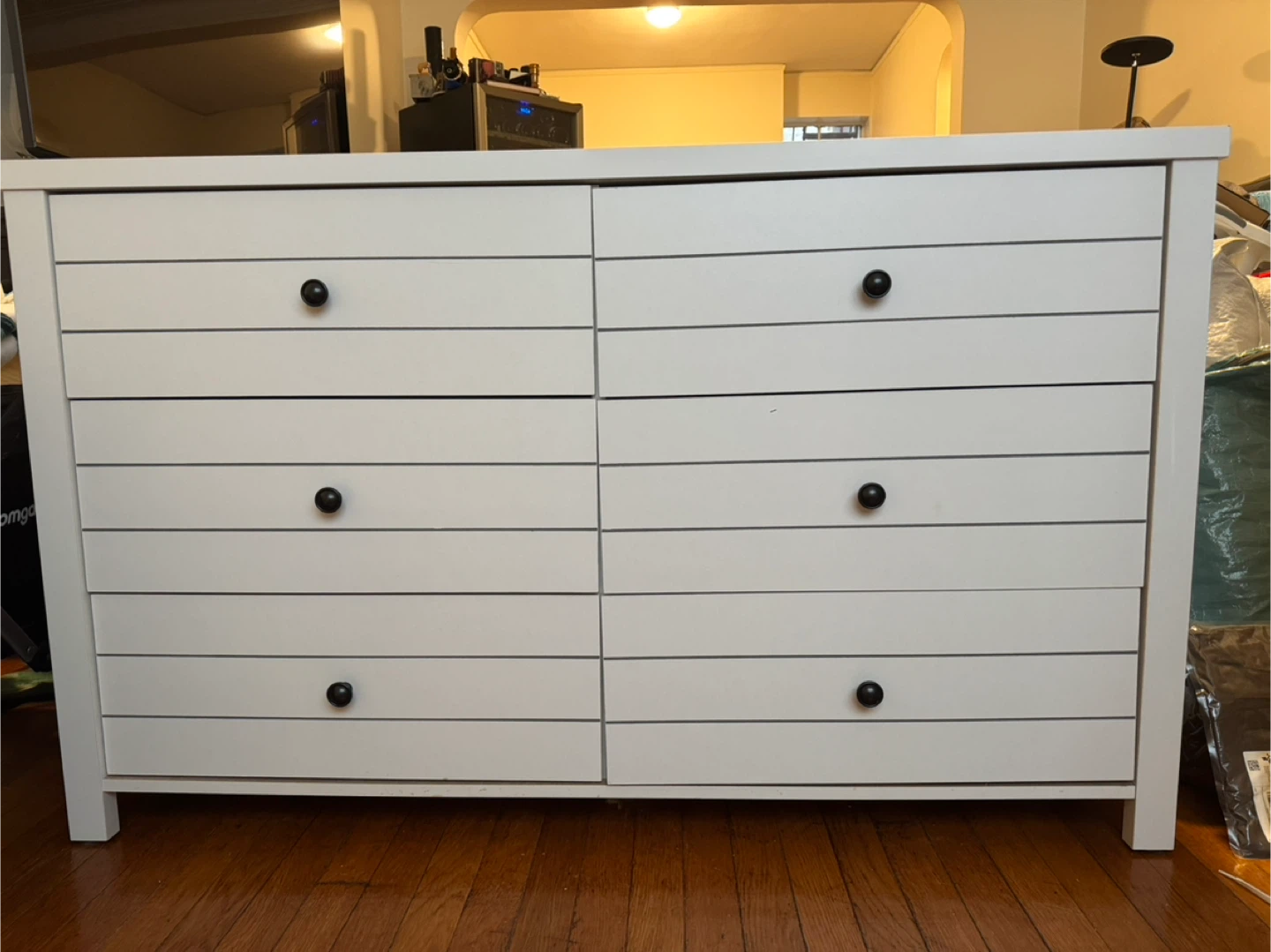 White 6-Drawer Dresser