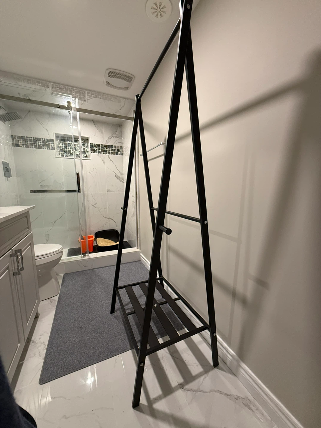 Black Metal Clothes Rack
