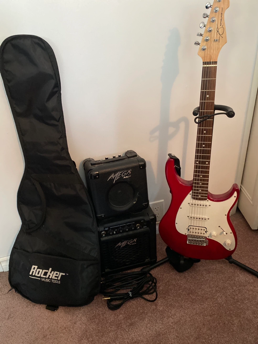 Peavey Raptor Plus EXP Electric Guitar w/ Amp & Case