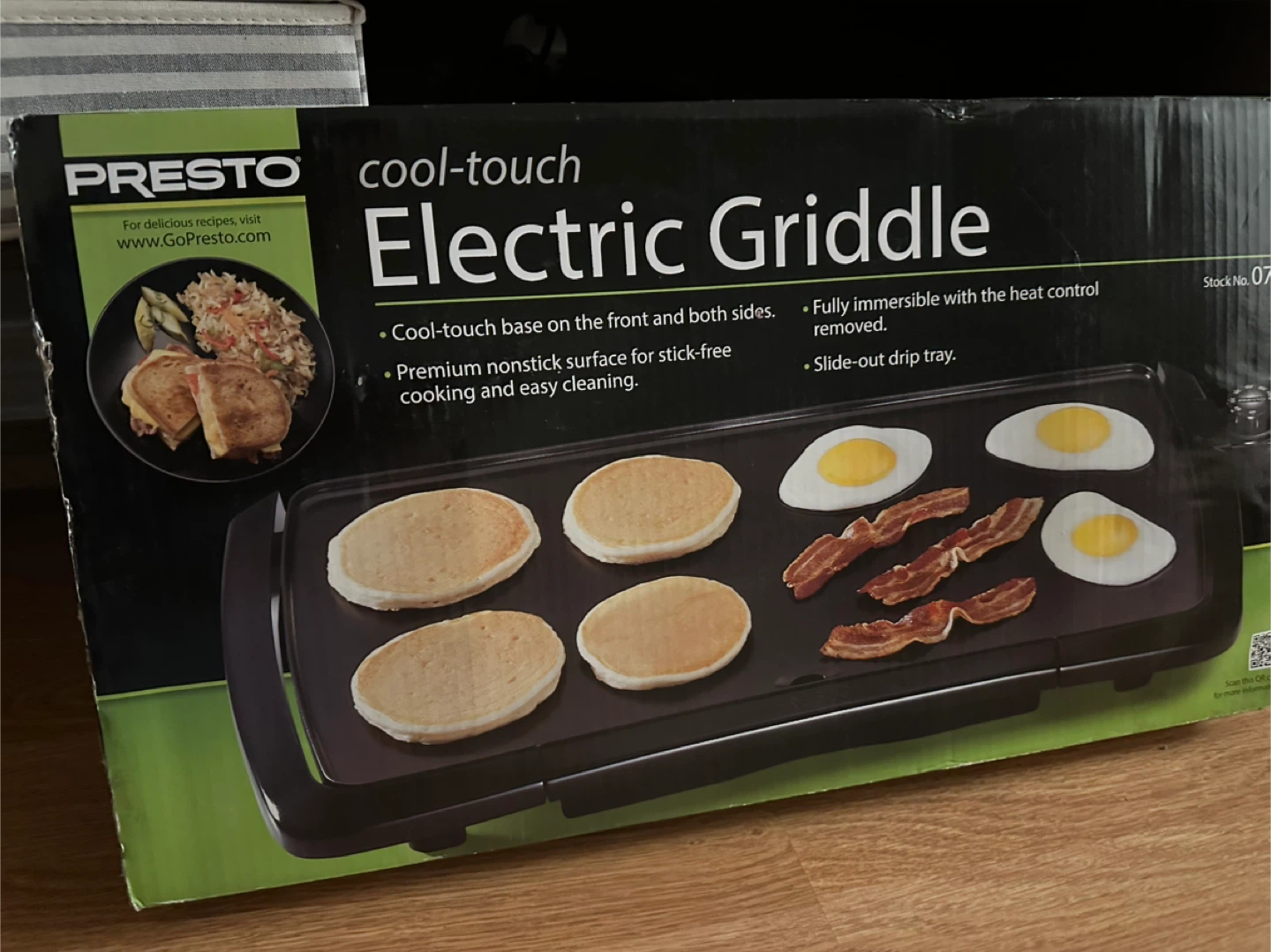 Electric griddle
