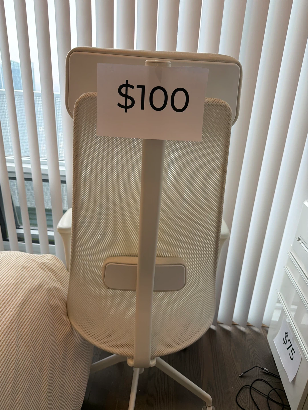 Office Chair - White - Like New
