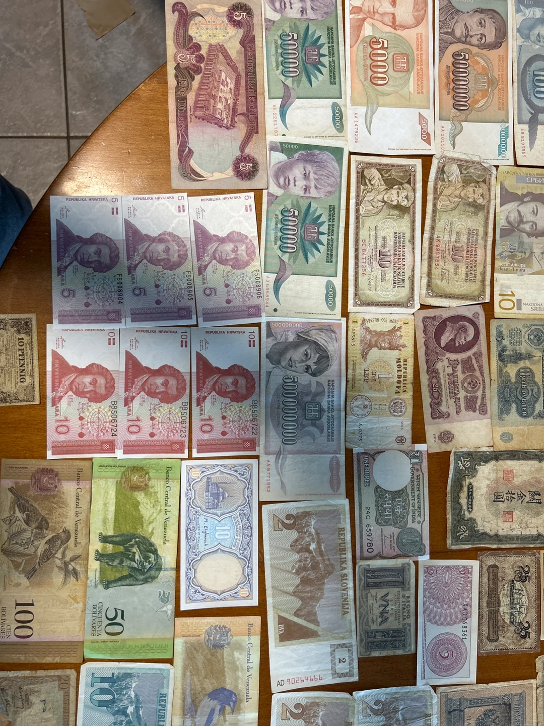 Vintage World Currency Collection - photo 5